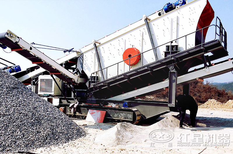 車載碎石機(jī)移動靈活，開起來就能跑