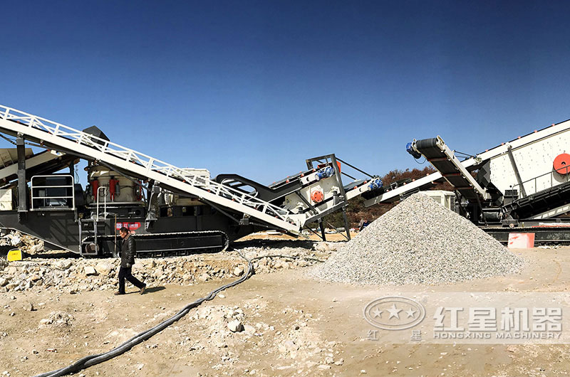 安徽亳州履帶移動(dòng)破碎站現(xiàn)場